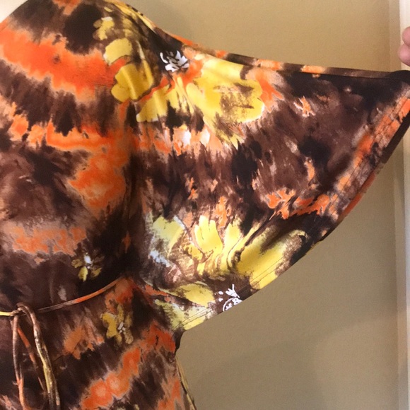 One Shoulder Knit Shirt - Picture 2 of 3